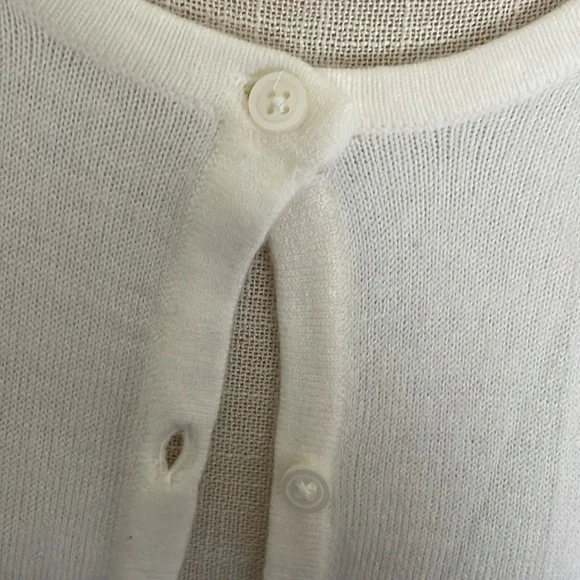 Croft & Barrow Ivory Button Front Cardigan - Picture 3 of 6